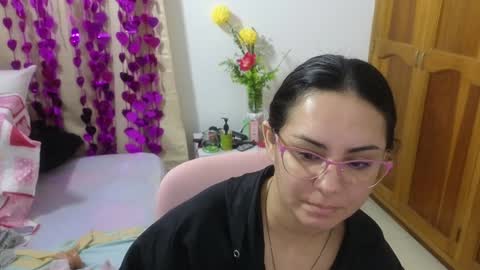 Snapshot of lovely_trix_ chatting on January 14, 2025, 11:42 am Trix online show from January 14, 2025, 11:42 am