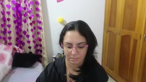 Snapshot of lovely_trix_ chatting on January 21, 2025, 11:35 am Trix online show from January 21, 2025, 11:35 am