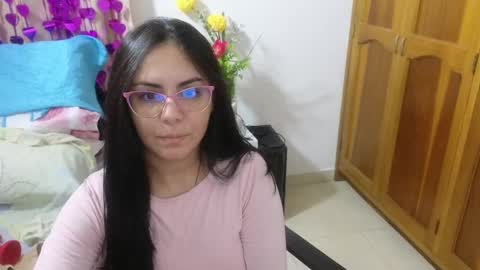 Snapshot of lovely_trix_ chatting on February 16, 2025, 11:49 am Trix online show from February 16, 2025, 11:49 am