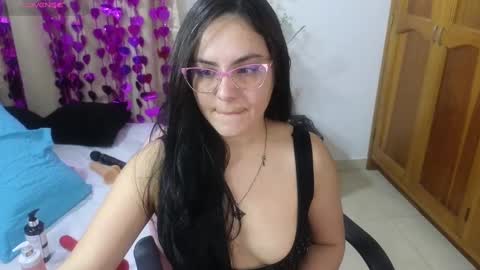 Snapshot of lovely_trix_ chatting on February 27, 2025, 8:53 pm Trix online show from February 27, 2025, 8:53 pm