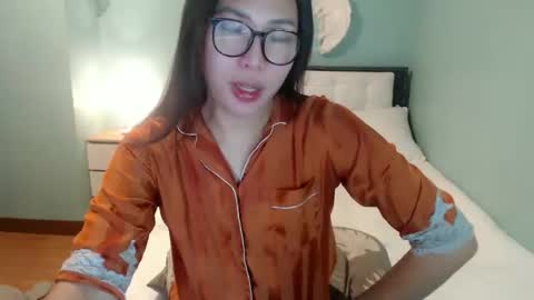 Snapshot of lovely_yna444 chatting on January 24, 2025, 2:49 am Yna online show from January 24, 2025, 2:49 am