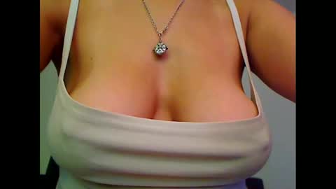 LovelyAnnaSQ online show from November 17, 2025, 11:49 am