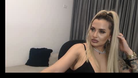 PrAllinXXXa online show from February 26, 2025, 1:43 am