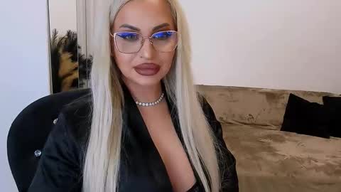 PrAllinXXXa online show from March 6, 2026, 11:01 pm
