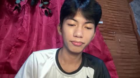 lovelyboy_jm online show from May 11, 2026, 2:45 pm