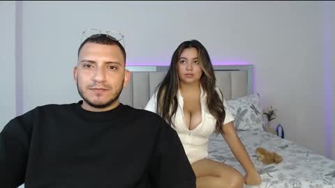 Snapshot of lovelyfunxx chatting on February 25, 2025, 6:25 am Karla and Angel online show from February 25, 2025, 6:25 am