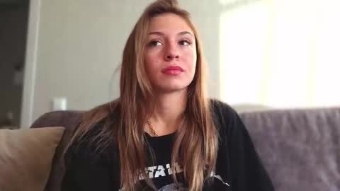 Kate only online show from September 19, 2025, 12:28 pm