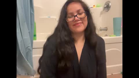 lovelykatiebabe online show from October 28, 2025, 1:20 am