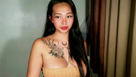 Snapshot of lovelykayleexx chatting on June 26, 2026, 12:20 pm ara online show from June 26, 2026, 12:20 pm
