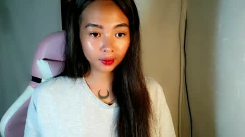 Snapshot of lovelykayleexx chatting on July 8, 2026, 6:51 am ara online show from July 8, 2026, 6:51 am