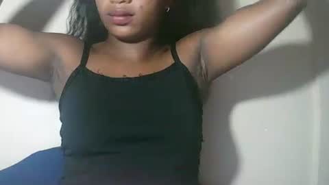 lovelylarra online show from March 14, 2026, 10:21 am