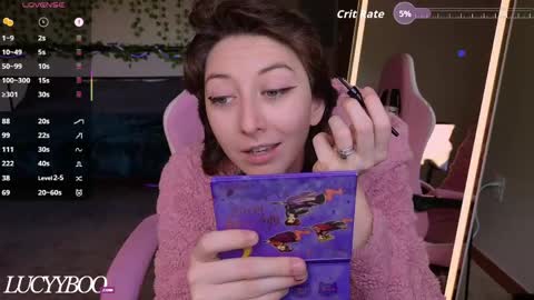 lovelylittlelucyy online show from May 17, 2026, 9:44 pm