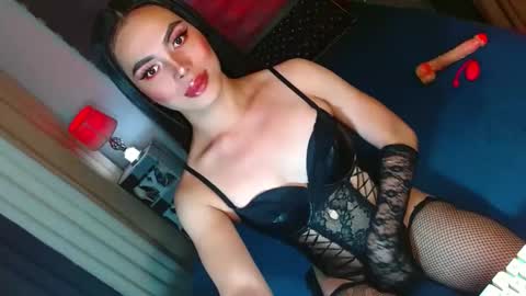 lovelymiss_shyna11 online show from October 28, 2025, 8:18 am