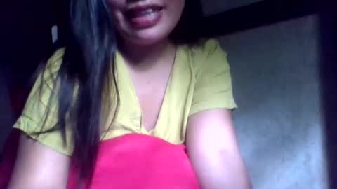 Snapshot of lovelymocha27 chatting on October 2, 2025, 5:47 am lovelymocha27s online show from October 2, 2025, 5:47 am
