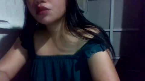 Snapshot of lovelymocha27 chatting on October 18, 2025, 4:30 pm lovelymocha27s online show from October 18, 2025, 4:30 pm