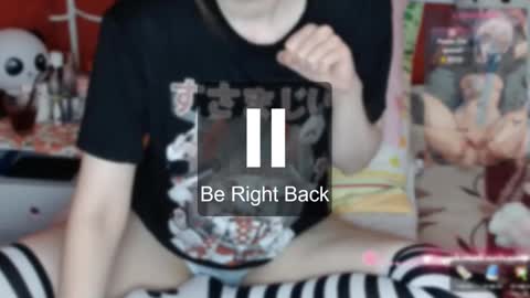 Snapshot of lovelynekochan chatting on December 9, 2024, 12:34 am Lisa Cherry online show from December 9, 2024, 12:34 am