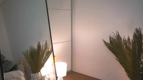 kim online show from February 7, 2025, 9:04 pm