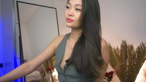 kim online show from February 8, 2025, 2:05 pm