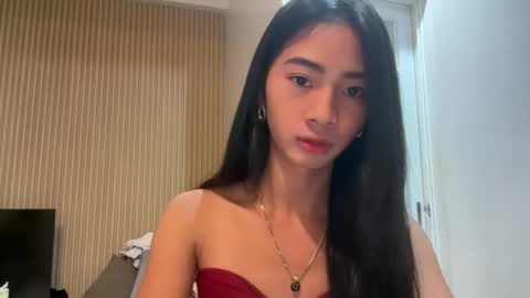 lovelyours_kishia online show from April 8, 2026, 5:46 pm