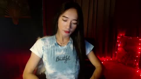 Snapshot of lovelypetite143 chatting on February 12, 2026, 4:07 am lovelypetite143 online show from February 12, 2026, 4:07 am