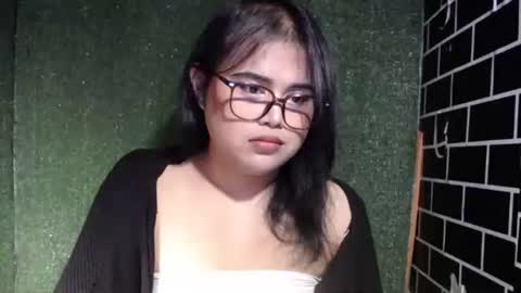 lovely online show from September 28, 2025, 7:08 pm