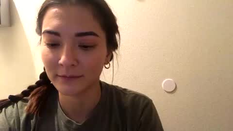 Queen Aria  online show from December 17, 2024, 7:15 pm