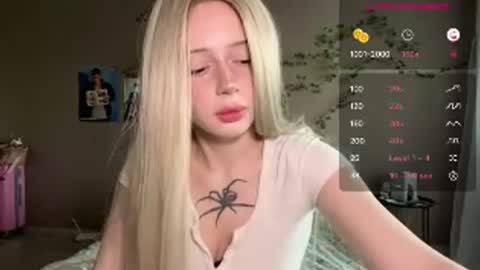 Snapshot of lovelyrachel__ chatting on July 30, 2026, 1:43 pm LovelyRachel online show from July 30, 2026, 1:43 pm