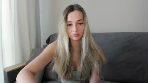 Snapshot of lovelyrose135 chatting on May 23, 2026, 11:14 am Lovely Rose online show from May 23, 2026, 11:14 am