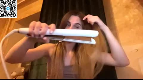 Snapshot of lovelysilk_63 chatting on May 26, 2026, 7:10 pm ELA online show from May 26, 2026, 7:10 pm