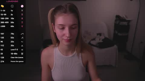 Snapshot of lovelyspacee chatting on May 26, 2026, 2:57 pm Anna online show from May 26, 2026, 2:57 pm