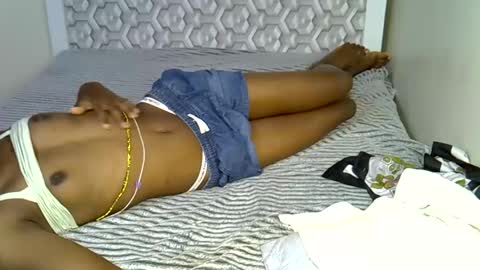 lovelytin online show from October 6, 2025, 9:45 pm