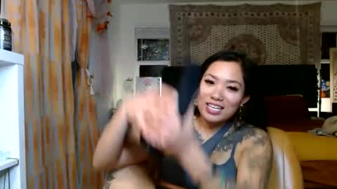 Snapshot of lovelyxmacii chatting on December 17, 2025, 4:07 am lovelyxmacii online show from December 17, 2025, 4:07 am