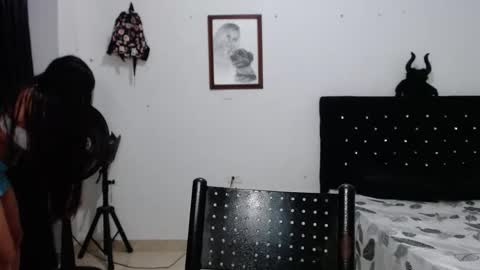 Snapshot of loveme_d chatting on October 30, 2025, 3:02 pm loveme_d online show from October 30, 2025, 3:02 pm