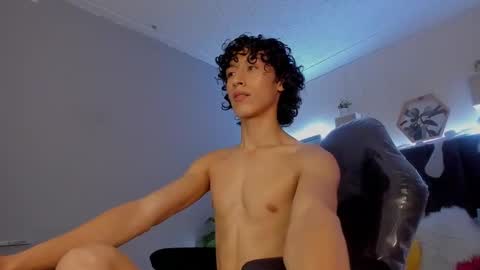 loverboy8_ online show from December 6, 2024, 11:36 pm