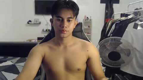 loverboyph04 online show from October 14, 2025, 5:41 am