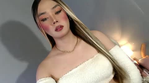 Snapshot of lovers_moon22 chatting on January 26, 2025, 9:51 pm lovers moon22 online show from January 26, 2025, 9:51 pm