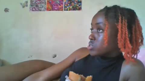 Snapshot of lovers_oncam chatting on April 30, 2026, 10:10 am RedJoy online show from April 30, 2026, 10:10 am