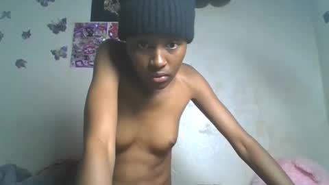 Snapshot of lovers_oncam chatting on May 21, 2026, 4:19 am RedJoy online show from May 21, 2026, 4:19 am