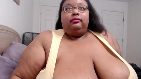 Alyson online show from October 25, 2025, 12:18 am