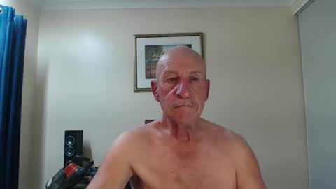Snapshot of lovesblackazz chatting on April 12, 2026, 1:54 am Lovesblackazz online show from April 12, 2026, 1:54 am