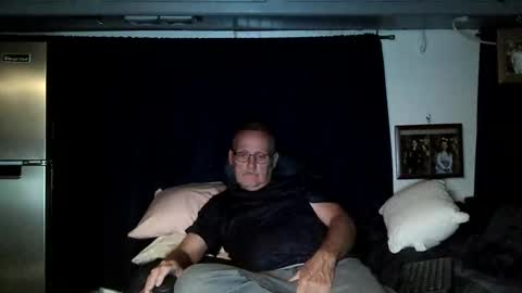 Snapshot of lovesex6565 chatting on September 28, 2025, 7:36 am just here to have fun and cum online show from September 28, 2025, 7:36 am