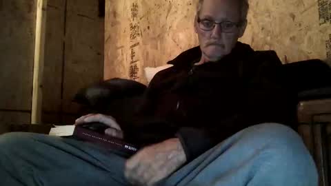 Snapshot of lovesex6565 chatting on November 1, 2025, 10:17 am just here to have fun and cum online show from November 1, 2025, 10:17 am