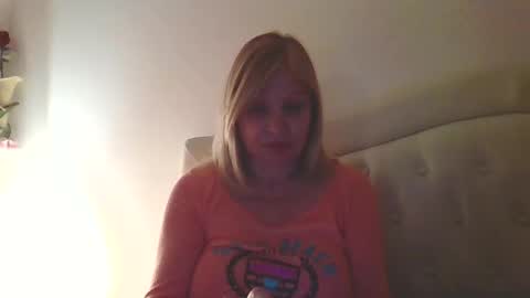 Marlyn online show from January 3, 2025, 7:18 pm