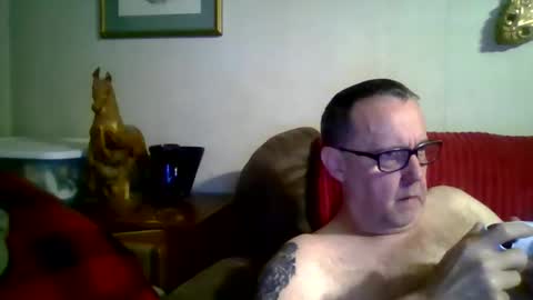 lovesummer69 online show from April 16, 2026, 2:01 am