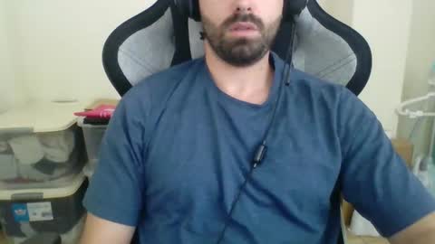 lovetojiz933 online show from November 30, 2025, 4:22 pm