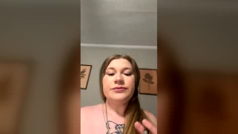 lovetubes101 online show from May 5, 2026, 2:19 am