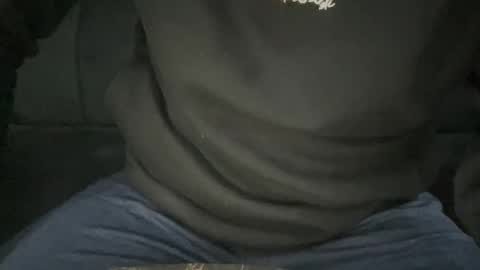 lovevibes5 online show from December 2, 2025, 8:59 pm