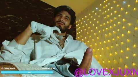 lovexjuxn77 online show from April 15, 2026, 10:10 pm