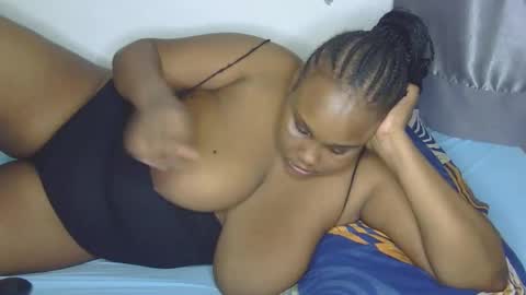 loveytiana online show from April 18, 2026, 7:07 pm