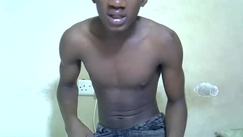 lovics online show from November 19, 2025, 4:40 pm